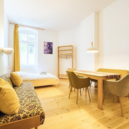 Gemuetliche 2-Zimmer-Wohnung Zentral Friedrichshain Berlin Exterior foto